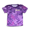Playera infantil unisex, morada con estampado militar