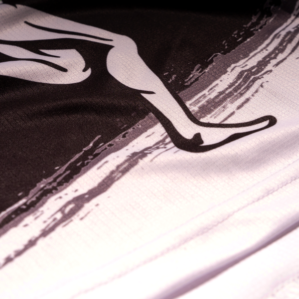 Playera de manga larga para mujer, color negro y blanco