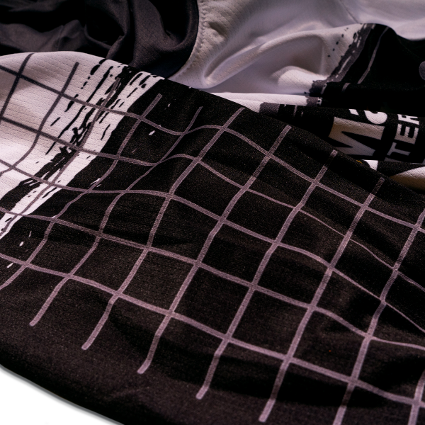 Playera de manga larga para mujer, color negro y blanco