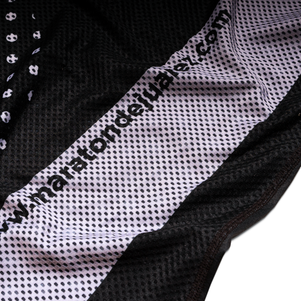 Playera de tirantes para dama, color negro con puntos blancos