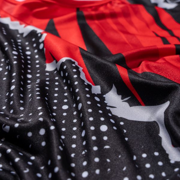 Tirantera para caballero en color negro con rojo