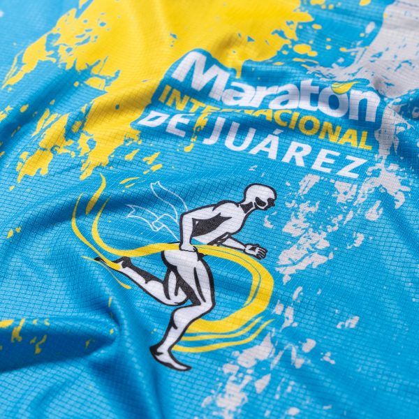 Playera unisex azul con detalles en amarillo 13 edición