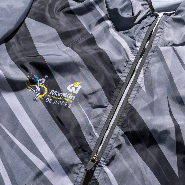 Rompevientos de color gris